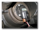 Toyota-RAV4-Headlight-Bulbs-Replacement-Guide-018