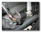 Toyota-RAV4-Headlight-Bulbs-Replacement-Guide-021