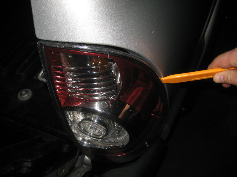 malldesigner: Toyota Yaris 2008 Brake Light Bulb 2008 Toyota Yaris Brake Light Bulb Replacement