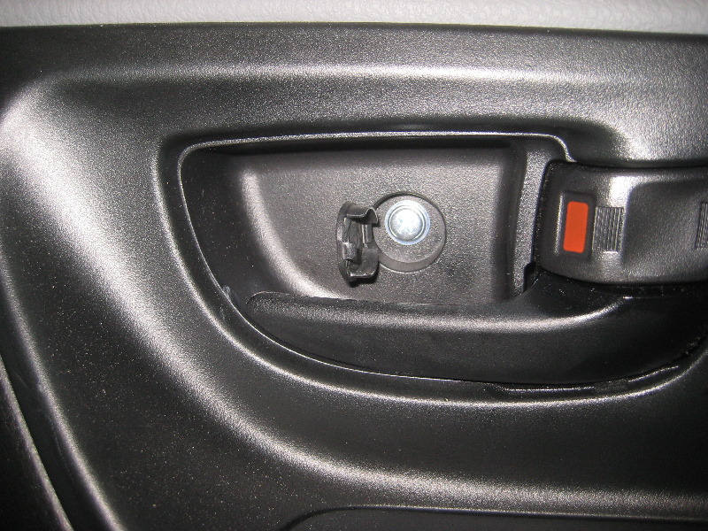 2012-2016-Toyota-Yaris-Plastic-Interior-Door-Panel-Removal-Guide-004
