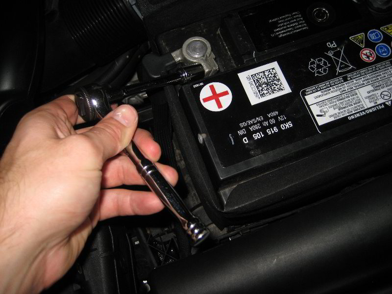 VW-Jetta-12-Volt-Car-Battery-Replacement-Guide-023