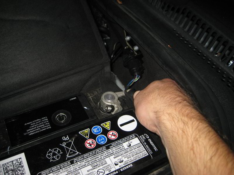 VW-Jetta-12-Volt-Car-Battery-Replacement-Guide-024