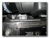VW-Jetta-12-Volt-Car-Battery-Replacement-Guide-010