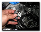 VW-Jetta-Headlight-Bulbs-Replacement-Guide-009