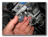 VW-Jetta-Headlight-Bulbs-Replacement-Guide-010