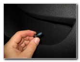 VW-Jetta-Interior-Door-Panel-Speaker-Replacement-Guide-018