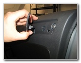 VW-Jetta-Interior-Door-Panel-Speaker-Replacement-Guide-021