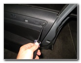 VW-Jetta-Interior-Door-Panel-Speaker-Replacement-Guide-045