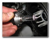 2012-2015-VW-Passat-Headlight-Bulbs-Replacement-Guide-022