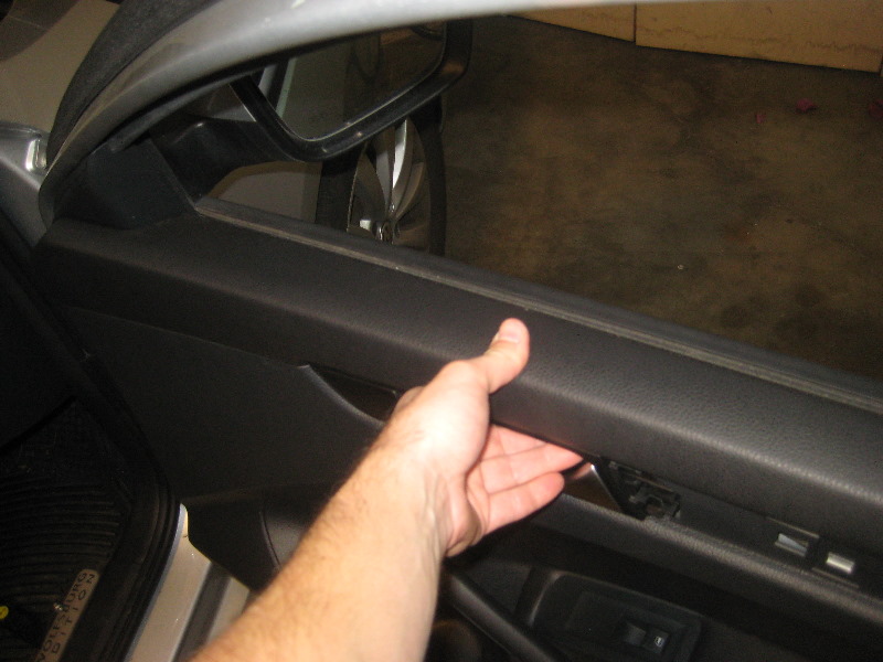 2012-2015-VW-Passat-Interior-Door-Panel-Removal-Guide-042
