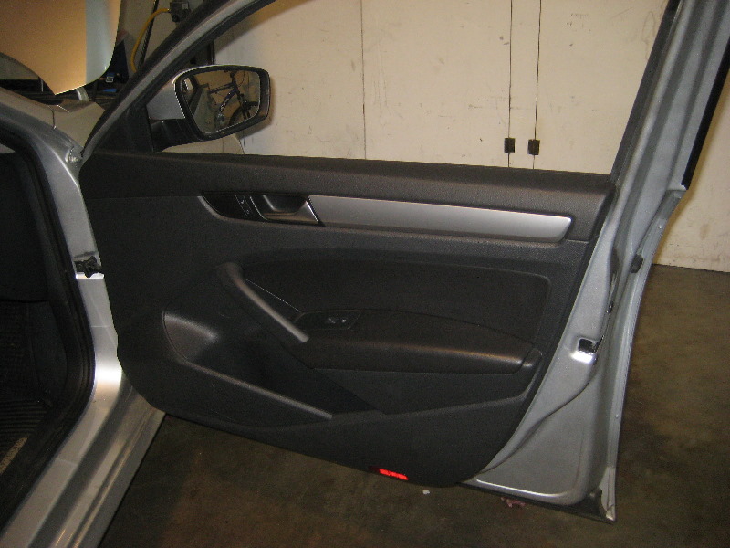 2012-2015-VW-Passat-Interior-Door-Panel-Removal-Guide-057