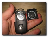 VW-Tiguan-Key-Fob-Battery-Replacement-Guide-007