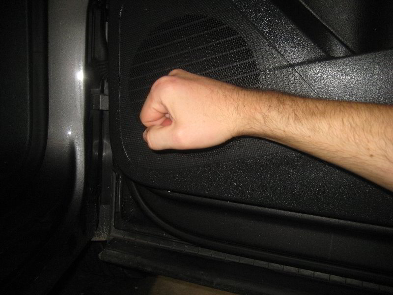 VW-Tiguan-Interior-Door-Panel-Removal-Guide-045