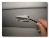 VW-Tiguan-Vanity-Mirror-Light-Bulb-Replacement-Guide-003