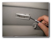 VW-Tiguan-Vanity-Mirror-Light-Bulb-Replacement-Guide-004