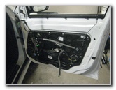 Volvo-XC60-Interior-Door-Panel-Removal-Guide-024