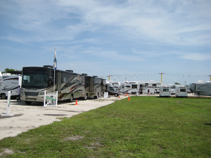 West-Palm-Beach-Summer-RV-Show-South-Florida-Fairgrounds-103