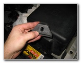 2000-2006-GM-Chevrolet-Tahoe-12-Volt-Car-Battery-Replacement-Guide-015