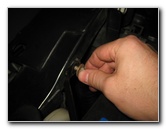 2000-2006-GM-Chevrolet-Tahoe-12-Volt-Car-Battery-Replacement-Guide-027