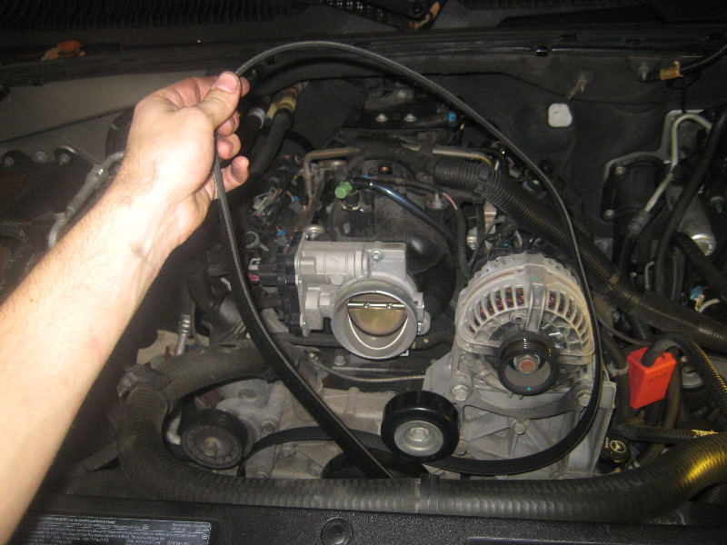 2000-2006-GM-Chevrolet-Tahoe-AC-and-Serpentine-Belts-Replacement-Guide-017