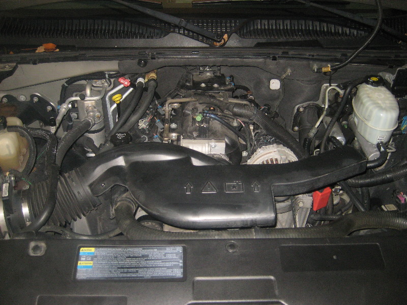 2000-2006-GM-Chevrolet-Tahoe-AC-and-Serpentine-Belts-Replacement-Guide-040