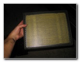2000-2006-GM-Chevrolet-Tahoe-Engine-Air-Filter-Replacement-Guide-011