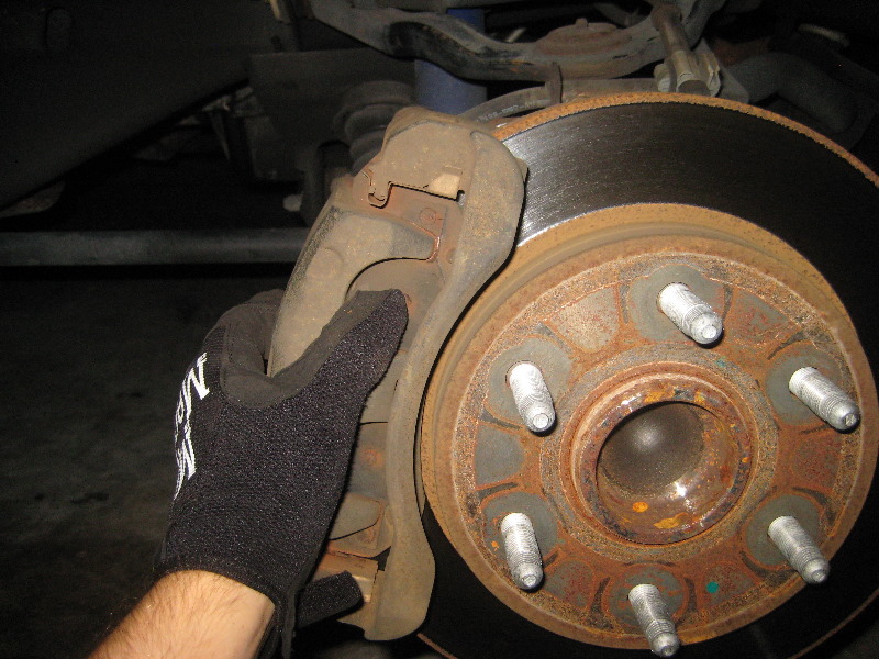 2000-2006-GM-Chevrolet-Tahoe-Front-Brake-Pads-Rotors-Replacement-Guide-019