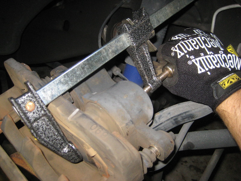 2000-2006-GM-Chevrolet-Tahoe-Front-Brake-Pads-Rotors-Replacement-Guide-025