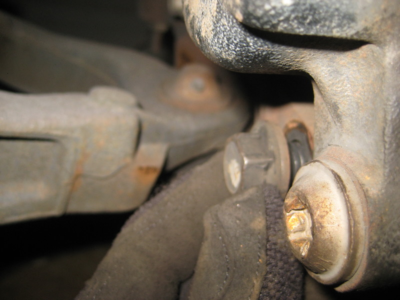 2000-2006-GM-Chevrolet-Tahoe-Front-Brake-Pads-Rotors-Replacement-Guide-053