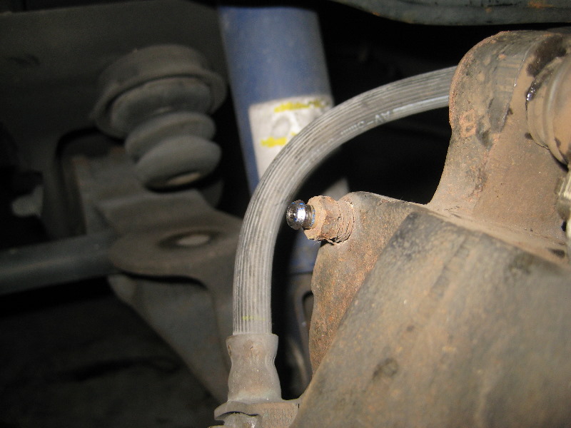 2000-2006-GM-Chevrolet-Tahoe-Front-Brake-Pads-Rotors-Replacement-Guide-058