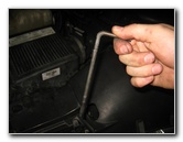 2000-2006-GM-Chevrolet-Tahoe-Headlight-Bulbs-Replacement-Guide-006