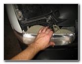 2000-2006-GM-Chevrolet-Tahoe-Headlight-Bulbs-Replacement-Guide-008