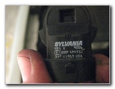 2000-2006-GM-Chevrolet-Tahoe-Headlight-Bulbs-Replacement-Guide-015