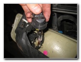 2000-2006-GM-Chevrolet-Tahoe-Headlight-Bulbs-Replacement-Guide-016