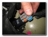 2000-2006-GM-Chevrolet-Tahoe-Headlight-Bulbs-Replacement-Guide-018