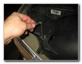 2000-2006-GM-Chevrolet-Tahoe-Headlight-Bulbs-Replacement-Guide-038