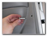2000-2006-GM-Chevrolet-Tahoe-Interior-Door-Panel-Removal-Guide-021
