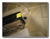 2000-2006-GM-Chevrolet-Tahoe-Interior-Door-Panel-Removal-Guide-037