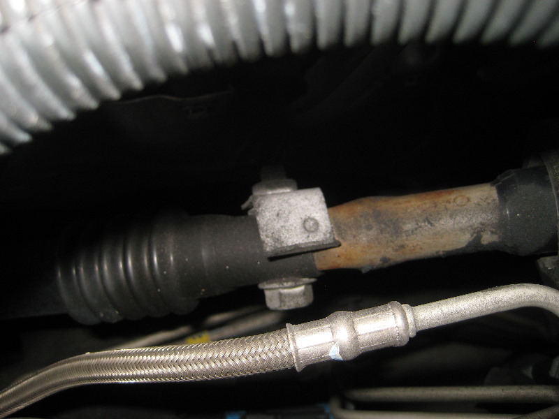 2000-2006-GM-Chevrolet-Tahoe-Intermediate-Steering-Shaft-Replacement-Guide-021