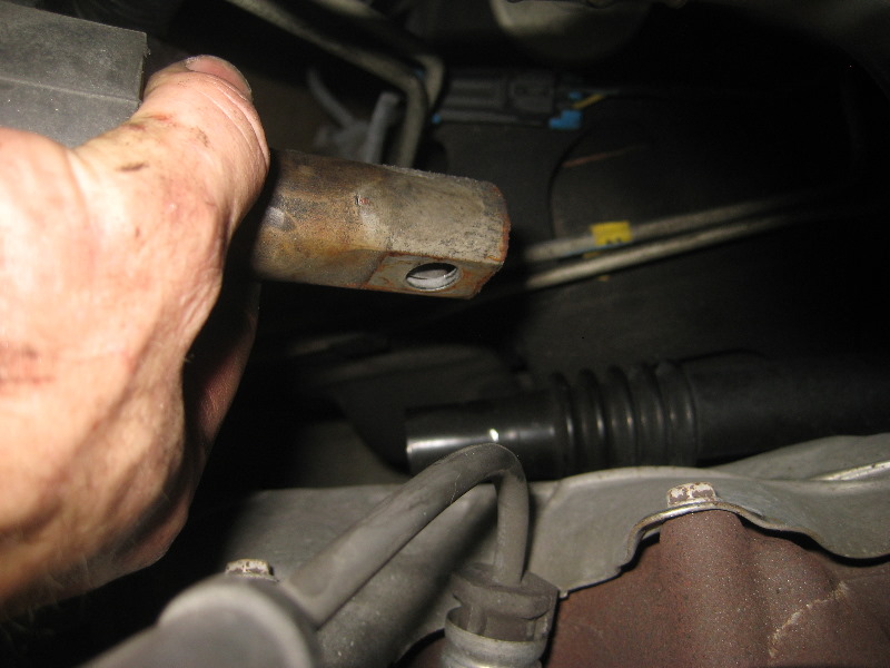 2000-2006-GM-Chevrolet-Tahoe-Intermediate-Steering-Shaft-Replacement-Guide-038