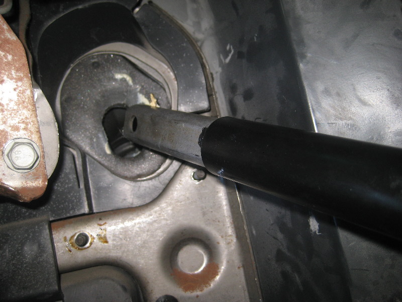 2000-2006-GM-Chevrolet-Tahoe-Intermediate-Steering-Shaft-Replacement-Guide-044