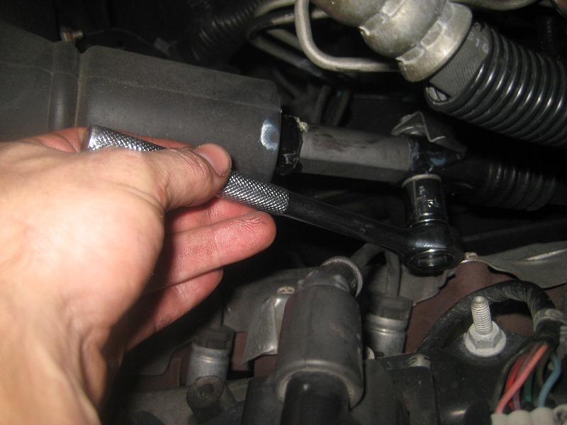 2000-2006-GM-Chevrolet-Tahoe-Intermediate-Steering-Shaft-Replacement-Guide-054