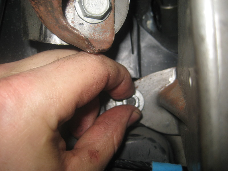 2000-2006-GM-Chevrolet-Tahoe-Intermediate-Steering-Shaft-Replacement-Guide-057