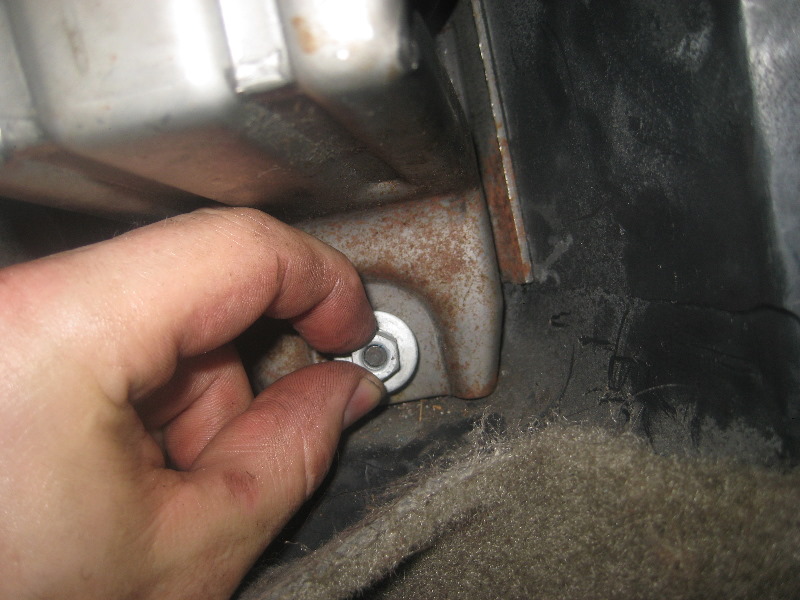 2000-2006-GM-Chevrolet-Tahoe-Intermediate-Steering-Shaft-Replacement-Guide-058