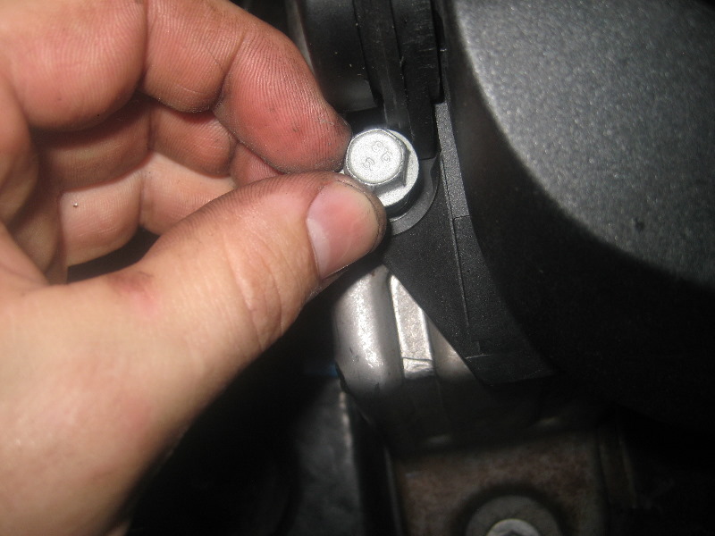 2000-2006-GM-Chevrolet-Tahoe-Intermediate-Steering-Shaft-Replacement-Guide-066