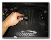 2000-2006-GM-Chevrolet-Tahoe-Oil-Pressure-Sensor-Replacement-Guide-011