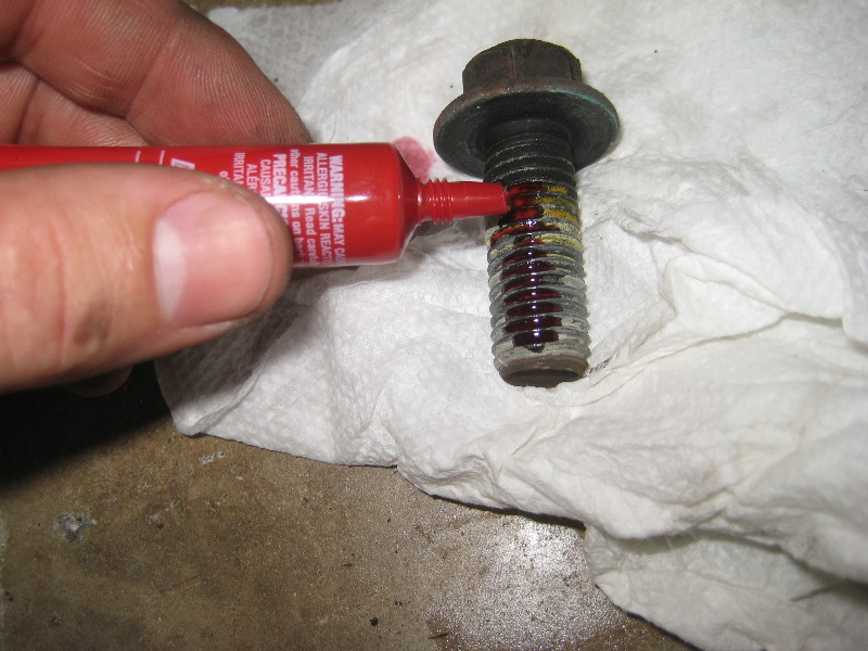 2000-2006-GM-Chevrolet-Tahoe-Rear-Disc-Brake-Pads-Rotors-Replacement-Guide-050