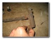 2000-2006-GM-Chevrolet-Tahoe-Rear-Disc-Brake-Pads-Rotors-Replacement-Guide-041