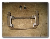 2000-2006-GM-Chevrolet-Tahoe-Rear-Disc-Brake-Pads-Rotors-Replacement-Guide-043