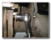 2000-2006-GM-Chevrolet-Tahoe-Rear-Disc-Brake-Pads-Rotors-Replacement-Guide-053